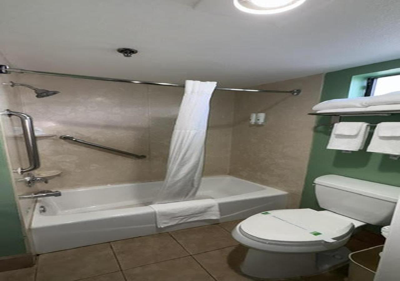 Quality Inn Hemet - San Jacinto Exterior photo