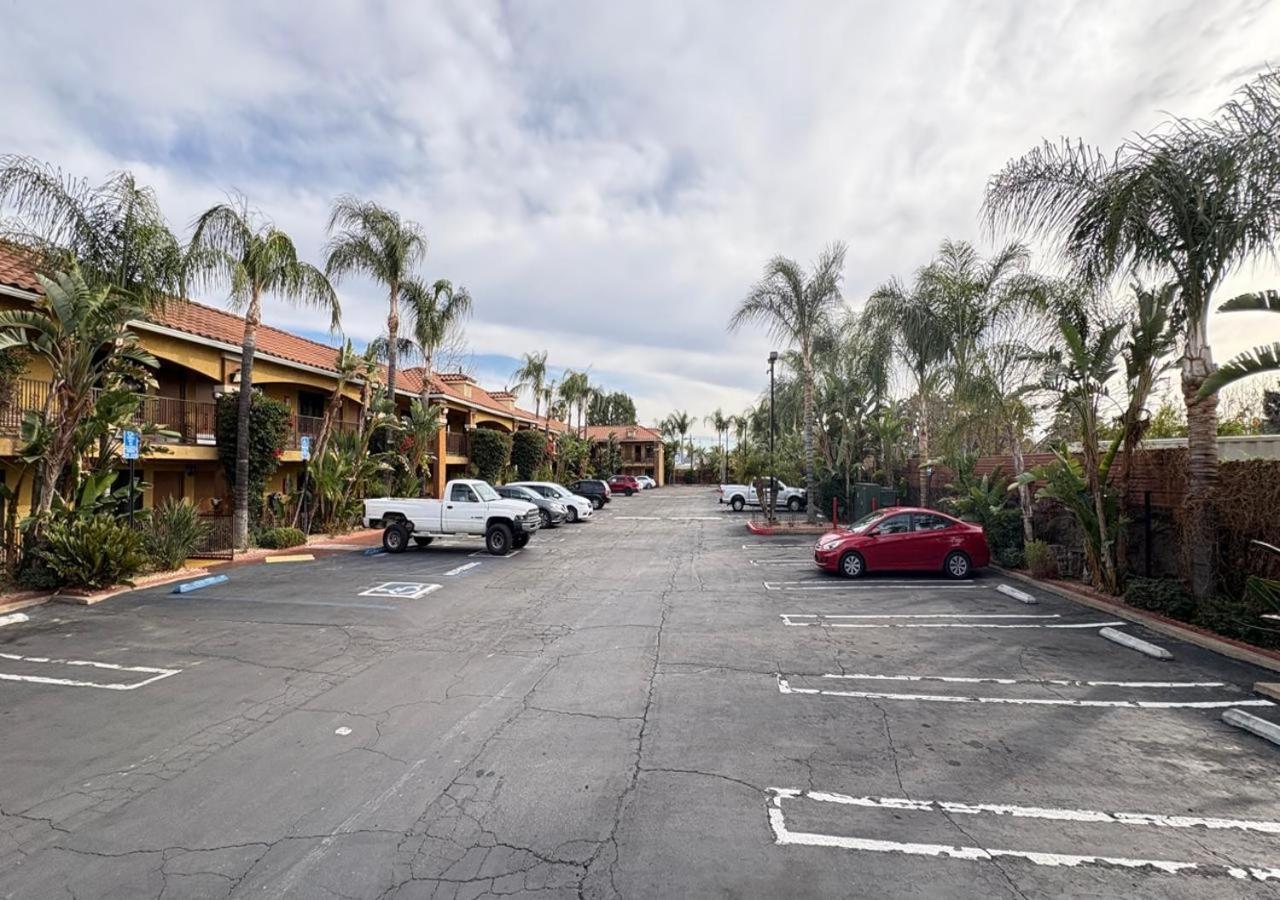 Quality Inn Hemet - San Jacinto Exterior photo