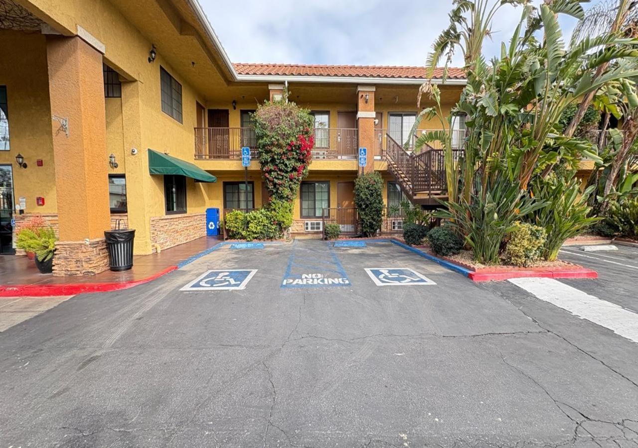 Quality Inn Hemet - San Jacinto Exterior photo